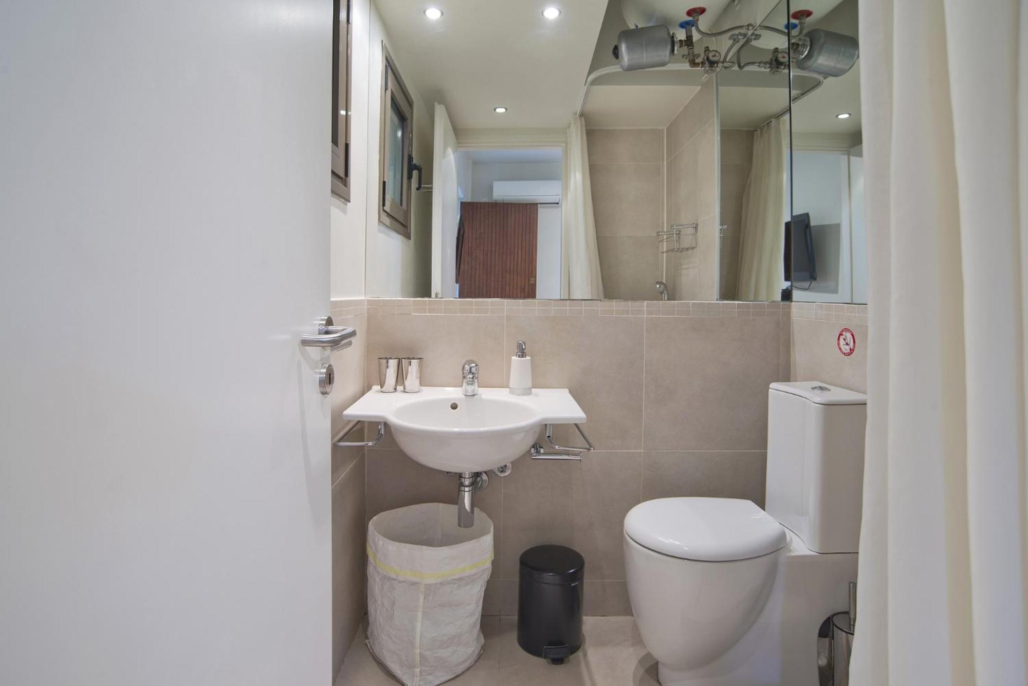 Cozy And Modern Studio Next To The Sea Διαμέρισμα Αθήνα Εξωτερικό φωτογραφία